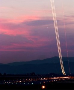 avió de vespre aeroport cel rogent vermell