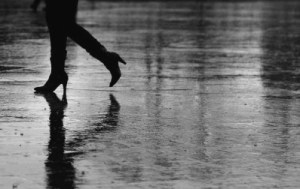 peus 000 de dona noia carrer