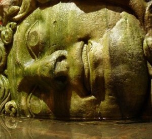 istanbul cariàtides enfonsades a l'aigua0