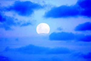lluna blava
