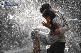 parella sota la pluja