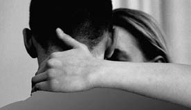 abraçada 0 home dona noi noia