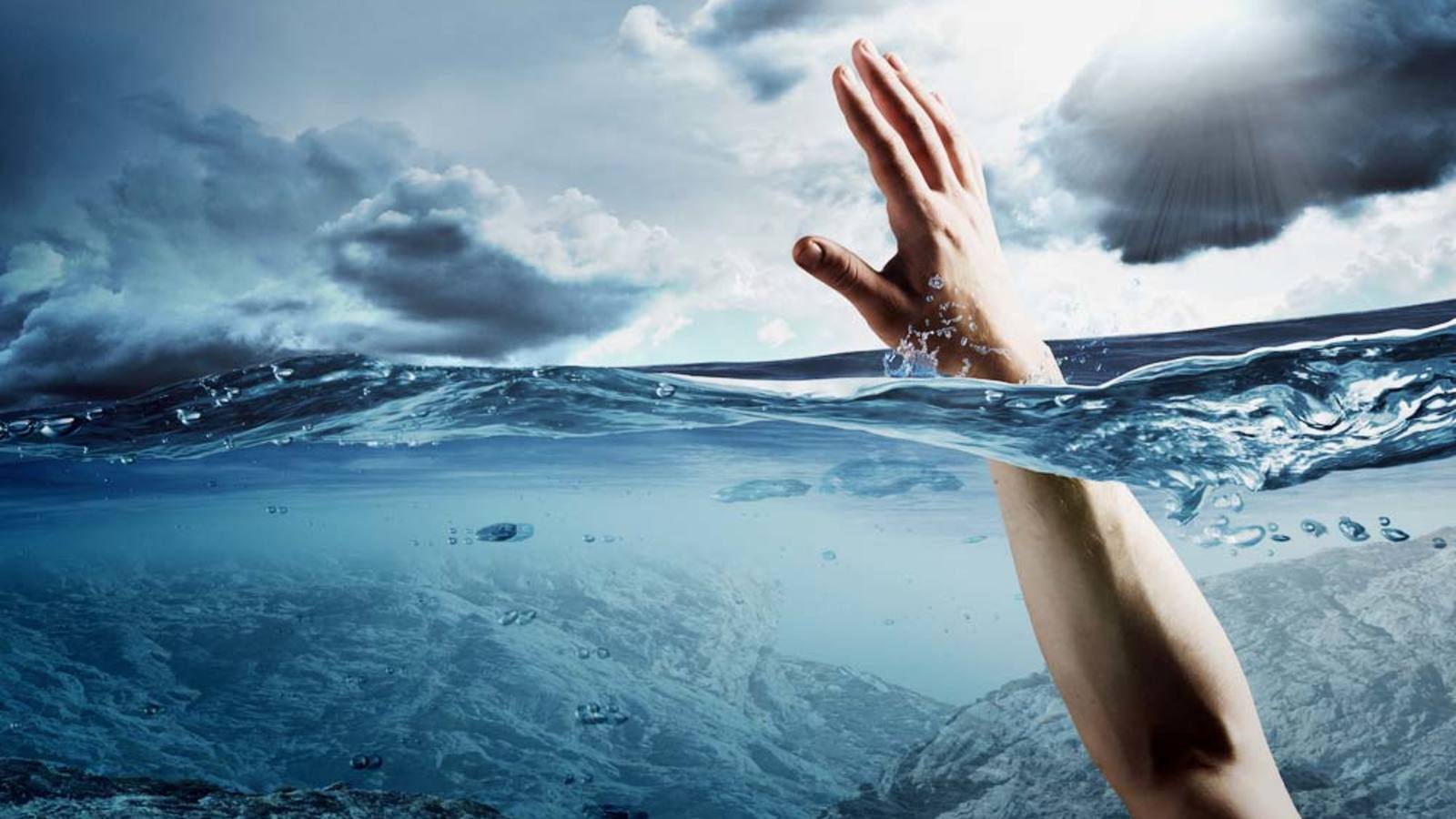 mà al mar que demanan auxili